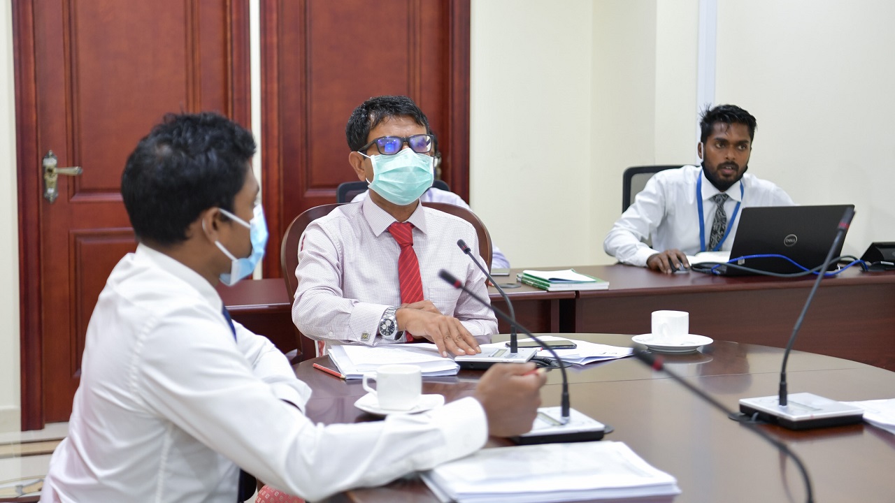 ރިސޯޓުތަކުން މޫދަށް ކުނިއަޅާ މައްސަލައިގައި ކަމާބެހޭ އިދާރާތައް މަޖިލީހަށް ހާޒިރުކުރަނީ