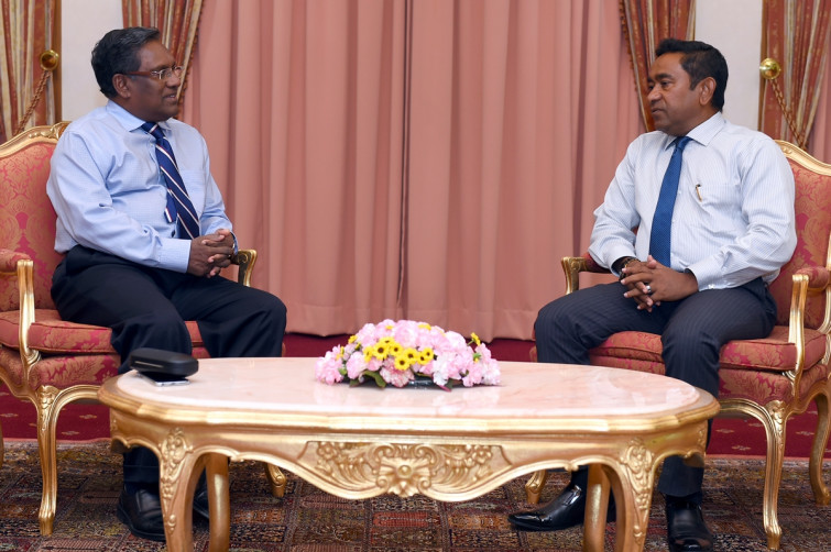 ޞިއްޙީ ހާލަތުހުރިގޮތުން ރައީސް ޔާމީން މިހާރު ގެއަށް ބަދަލުކުރަންޖެހޭ. ޑރ. ވަހީދު