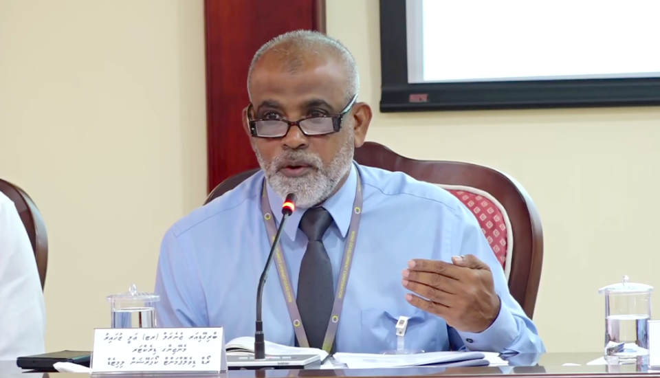 އެޗްޑީސީން ވަކި ބަޔަކަށް ފައިދާ ހޯދައިދޭން އުޅޭ މައްސަލައެއް އޭސީސީއަށް