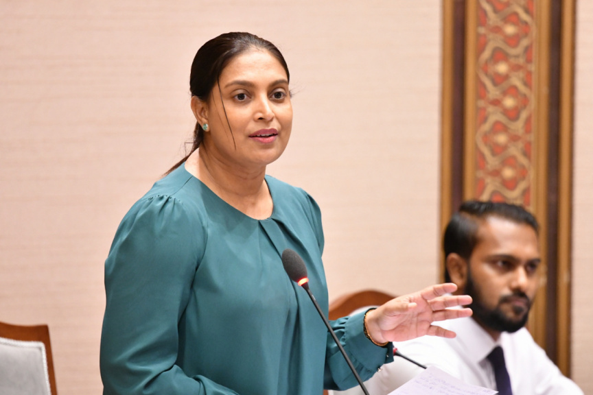 ކުރީގެ އެޑިއުކޭޝަން މިނިސްޓަރު ގެންގުޅުއްވި އީމޭލްގައިވާ މެއިލްތައް ފޮހެލި މައްސަލަ ފުލުހުން ބަލަނީ