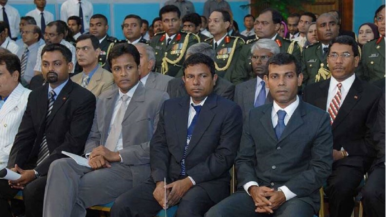 ރައީސް ނަޝީދުގެ ރާގު ބަދަލުވެއްޖެ؛ މުޒާހަރާ ޤާނޫނު އަސާސީ މިހާރުގެ ނިޒާމަށް ނުފެތޭ