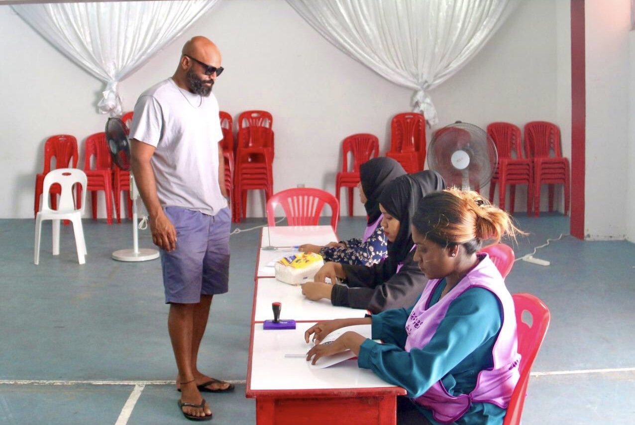 ދެވަނަ ބުރަށް ރީ-ރަޖިސްޓަރ ވުމަށް ފުރަތަމަ ދުވަހުވެސް ނުވަހާސް ފޯމް