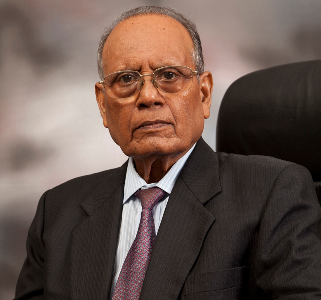 ކޯވިޑް-19: ދިވެހިރާއްޖޭގެ އެކައުންޓިންގ ދާއިރާގެ "ބައްޕަ"އިސްމާއިލް ފަތުހީ އަވަހާރަވެއްޖެ