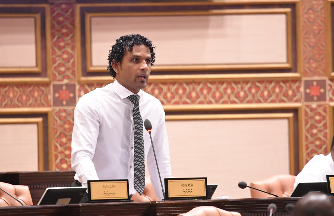 ހައުސިން މިނިސްޓަރަށް އެމްޑީޕީ މެންބަރުންގެ އިތުބާރެއް ނެތް: ޔައުޤޫބު