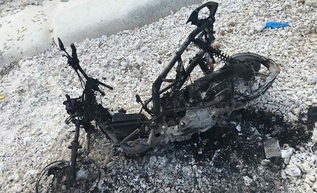 ފުލުހެއްގެ ސައިކަލެއް ރޯކޮށްލި މައްސަލާގައި 3 މީހަކު ހައްޔަރުކޮށްފި