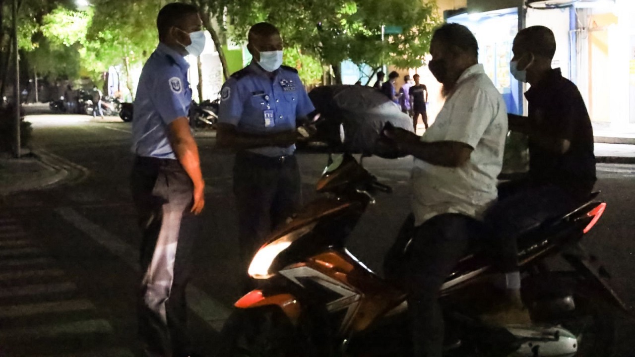 ހުއްދަ ނުހޯދާ މަތިވެރިއަށް އެރި 11 މީހަކު ޖޫރިމަނާ ކޮށްފި