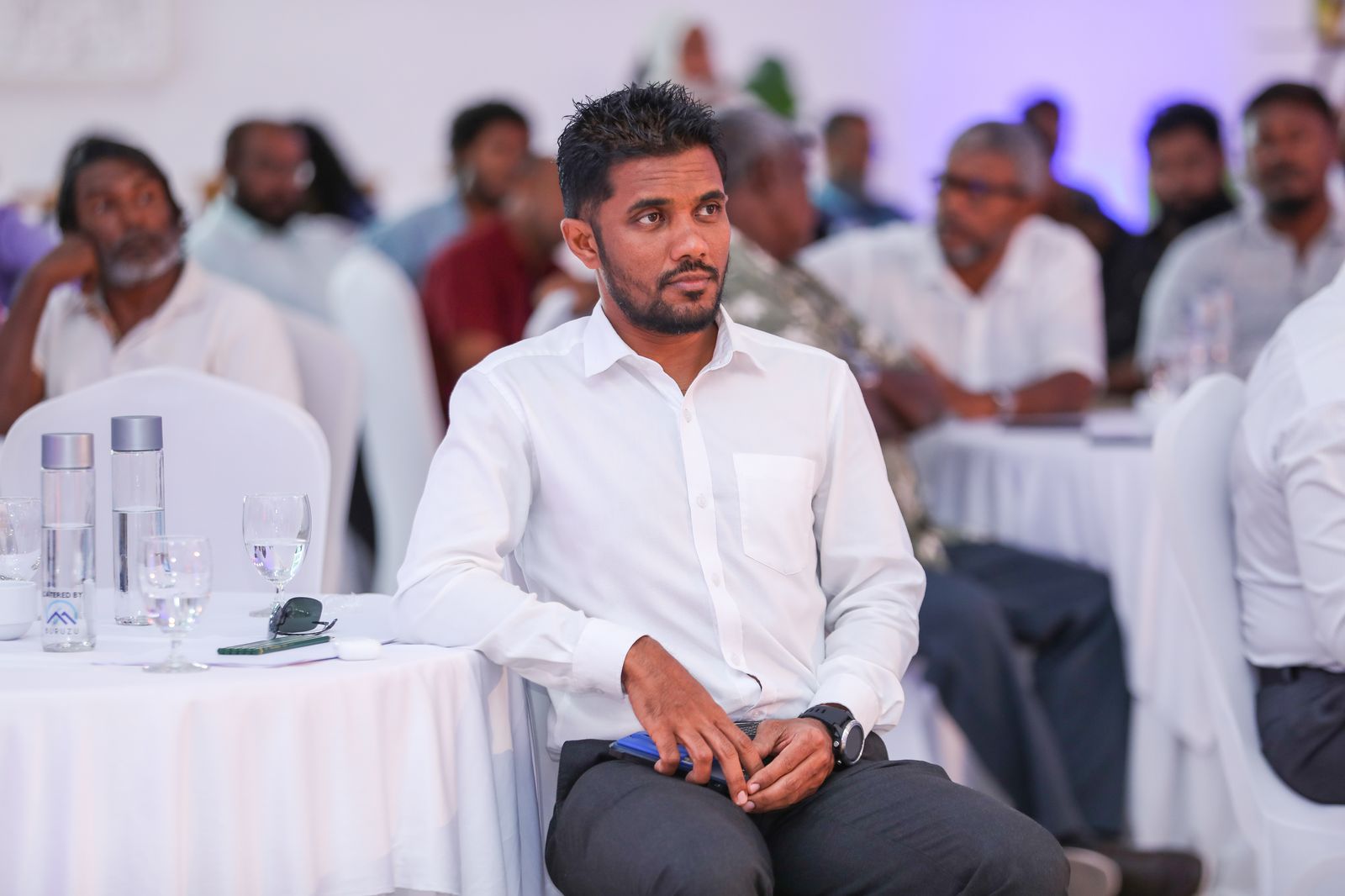 މަސްދޯނިތަކަށް މަހަށް ފުރެނީ ގަވާއިދާ ޚިލާފަށް އުޅޭ ބިދޭސީ ފަޅުވެރިންނާއެކު: ޝާފިޢު