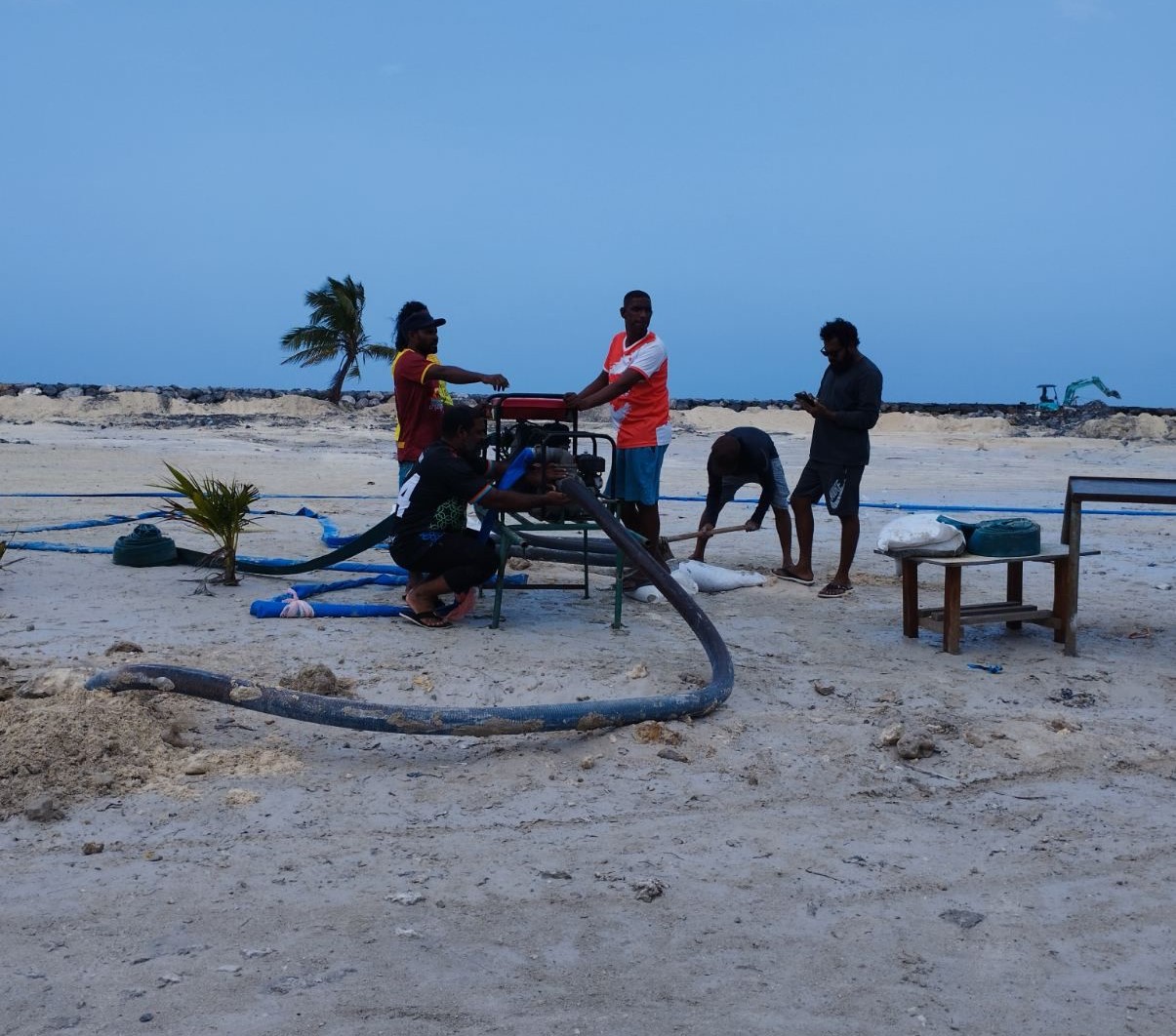 ކޮމަންޑޫއަށް އުދަ އެރުން: ރައްކާތެރިކަމުގެކަމުގެ ފިޔަވަޅުތަކާއެކު ގެއްލުންވީ އެންމެ ތިން ގެއަކަށް