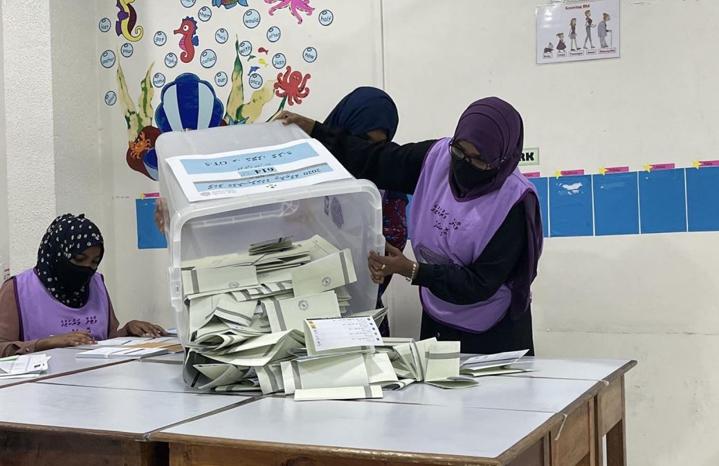 އިންތިޚާބުތަކާބެހޭ ޤާނޫނަށް އިސްލާޙު ގެންނަނީ ނުރަނގަޅު ނުފޫޒެއް ފޯރުވާކަށް ނޫން: މިއުވާން