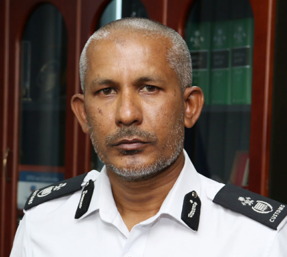 މަހުމޫދު ރިޔާޒުގެ މަގާމު އިޔާދަކުރަން 241 ކޮމިޓީން ރައީސް މުއިއްޒަށް ލަފާ ދީފި