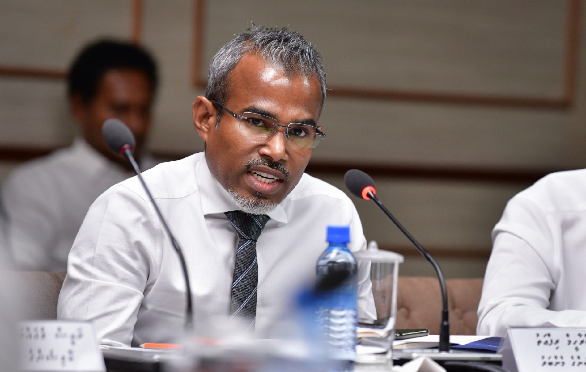 އީއީޒެޑް މައްސަލާގައި މެންބަރުންނާއި ރިޔާސަތުގެ ހިތަށް ފެންނަގޮތަކީ ޤާނޫނީ ސަބަބެއްނޫން: ރިފްޢަތު