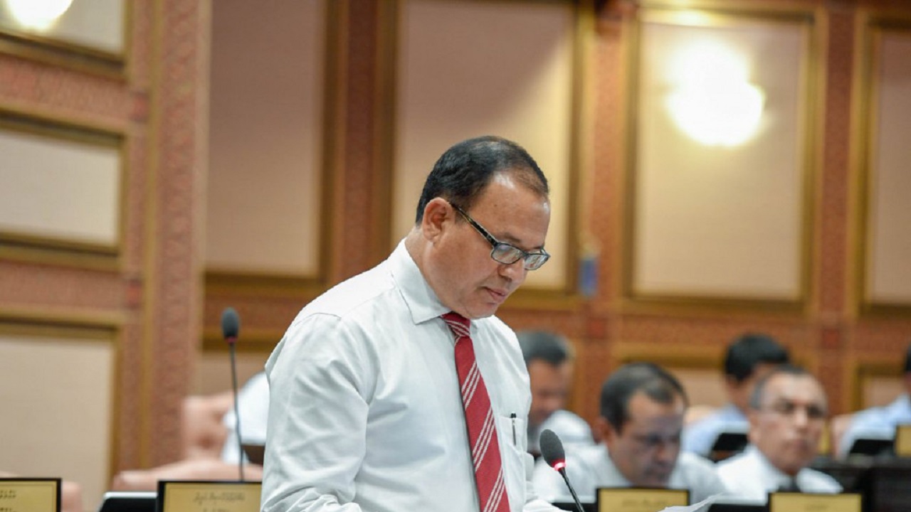 ޓެރަރިސްޓް ގްރޫޕްތައް ރުޅިއަރުވައިގެން ނުރައްކަލުގެ ތެރެއަށް ރާއްޖެ ވައްޓައި ނުލައްވާ: އާދަމް ޝަރީފް