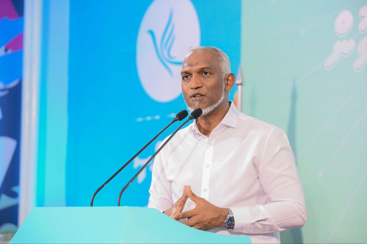 ބޭރު ފައިސާ ލިބޭ މީހުން ބޭންކަށް ޑޮލަރު މާރުކުރަން މަޖުބޫރުކުރަން ގާނޫނަށް ބަދަލު ގެންނަނީ