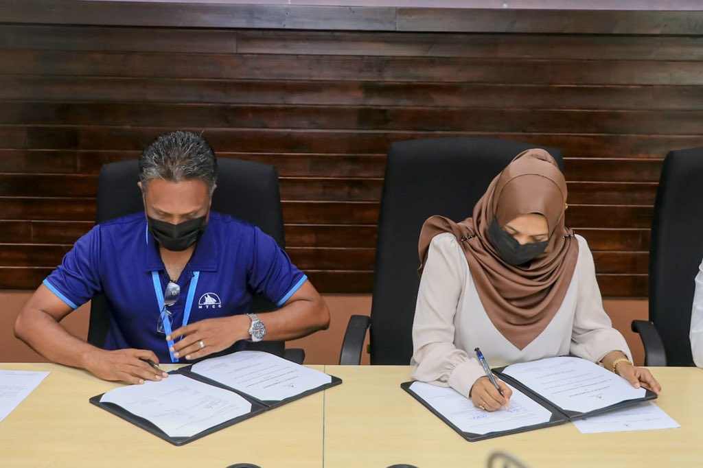 އަލިފުށީގައި އެއަރޕޯޓެއް އެޅުމަށް އެމްޓީސީސީ އަށް