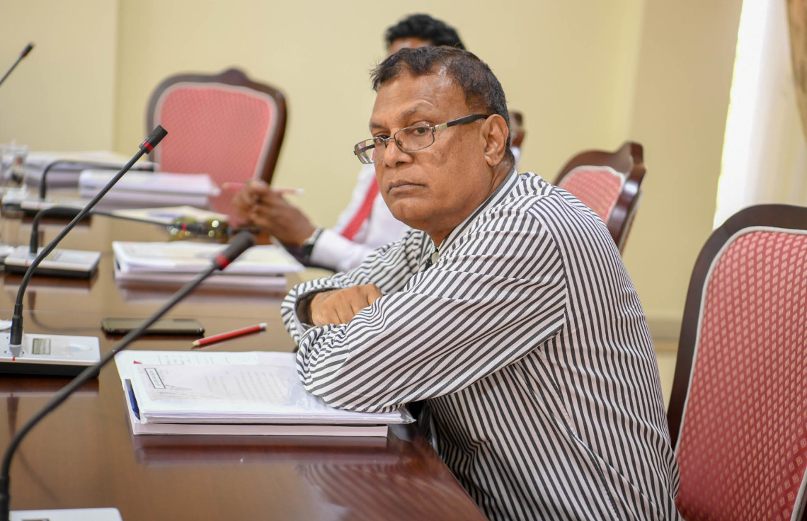 ރައީސް ނަޝީދު ބޭނުންވަނީ ގެދޮރު ކުއްޔަށް ހިފާ ބިދޭސީންނަށްވެސް ރެޒިޑެންޓް ވިސާދޭން