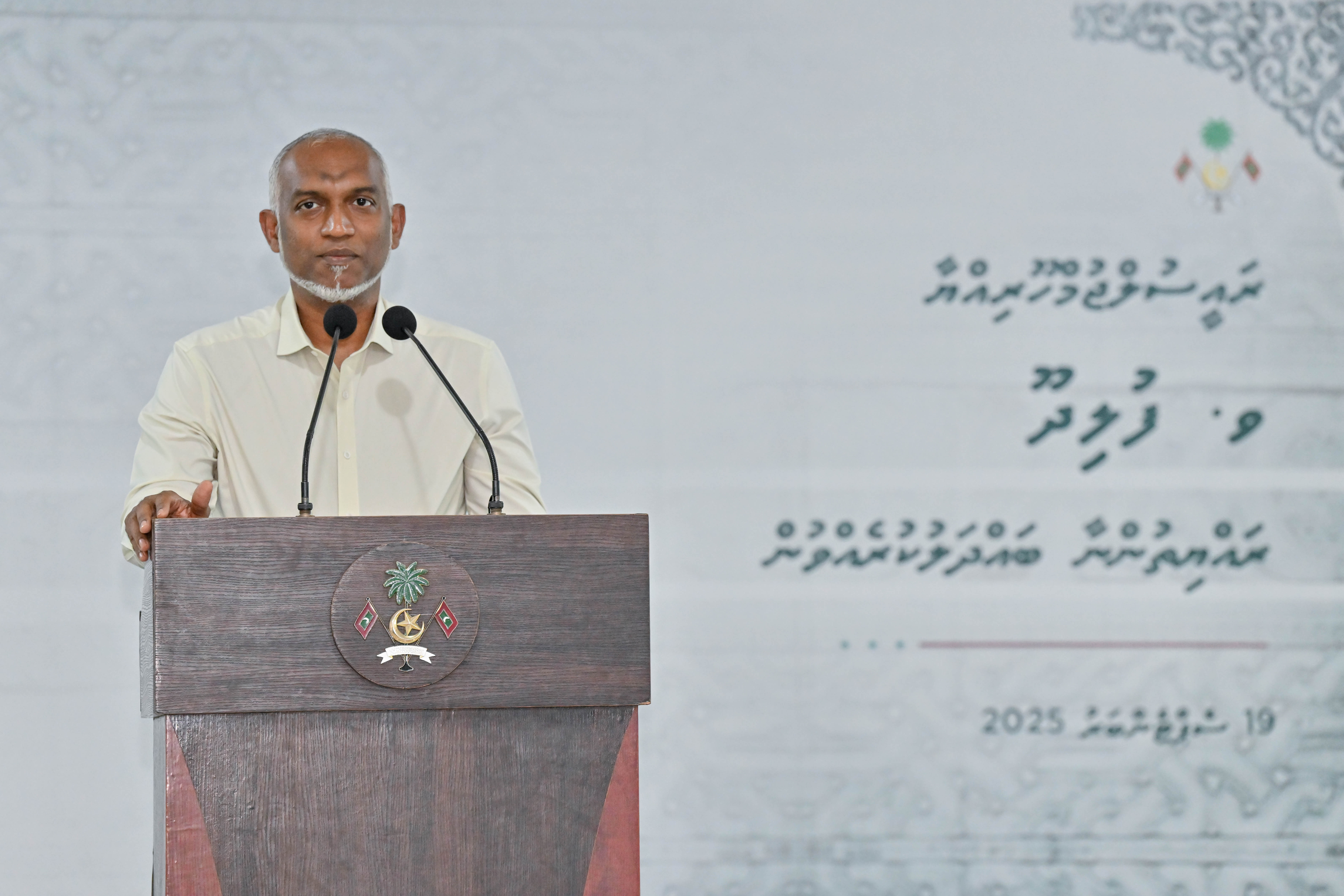 ރައްޔިތުން އެދިއްޖެނަމަ ފުލިދޫއަށް 12 ހެކްޓަރުގެ ބިން ހިއްކައިދޭނަން: ރައީސް