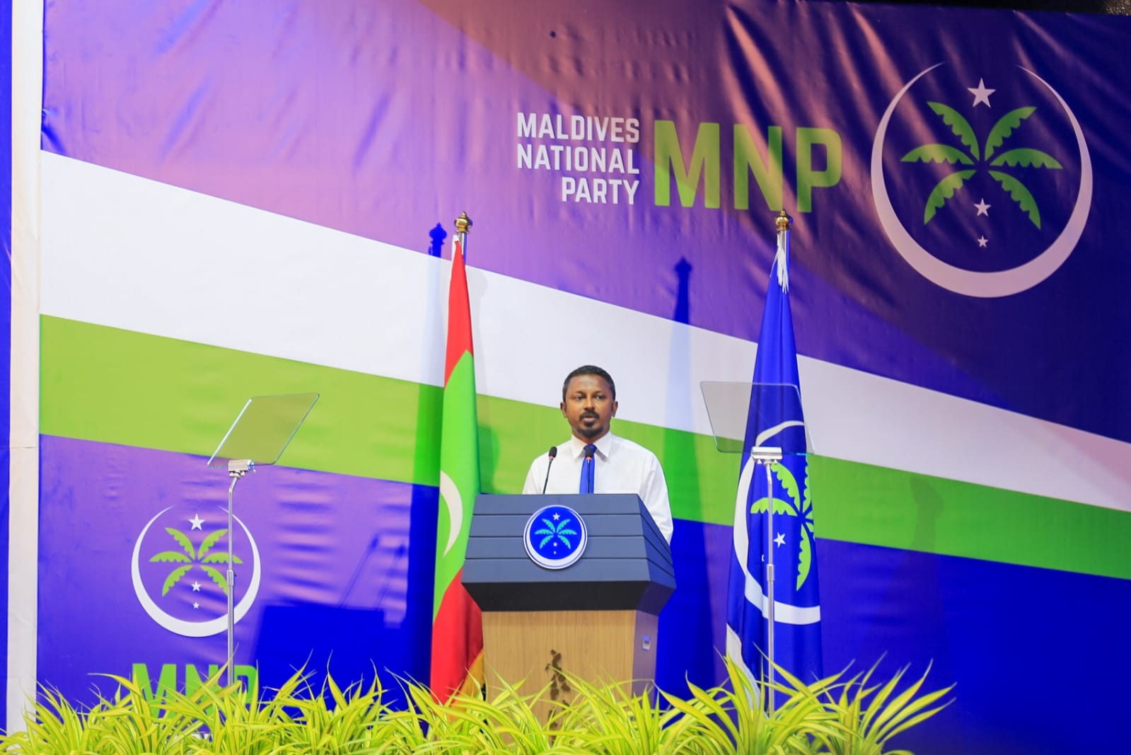 ޚިޔާނާތުގެ ފައިސާ ހޯދުމުގައި މިސަރުކާރު ފެއިލްވެއްޖެ - އުޝާމް