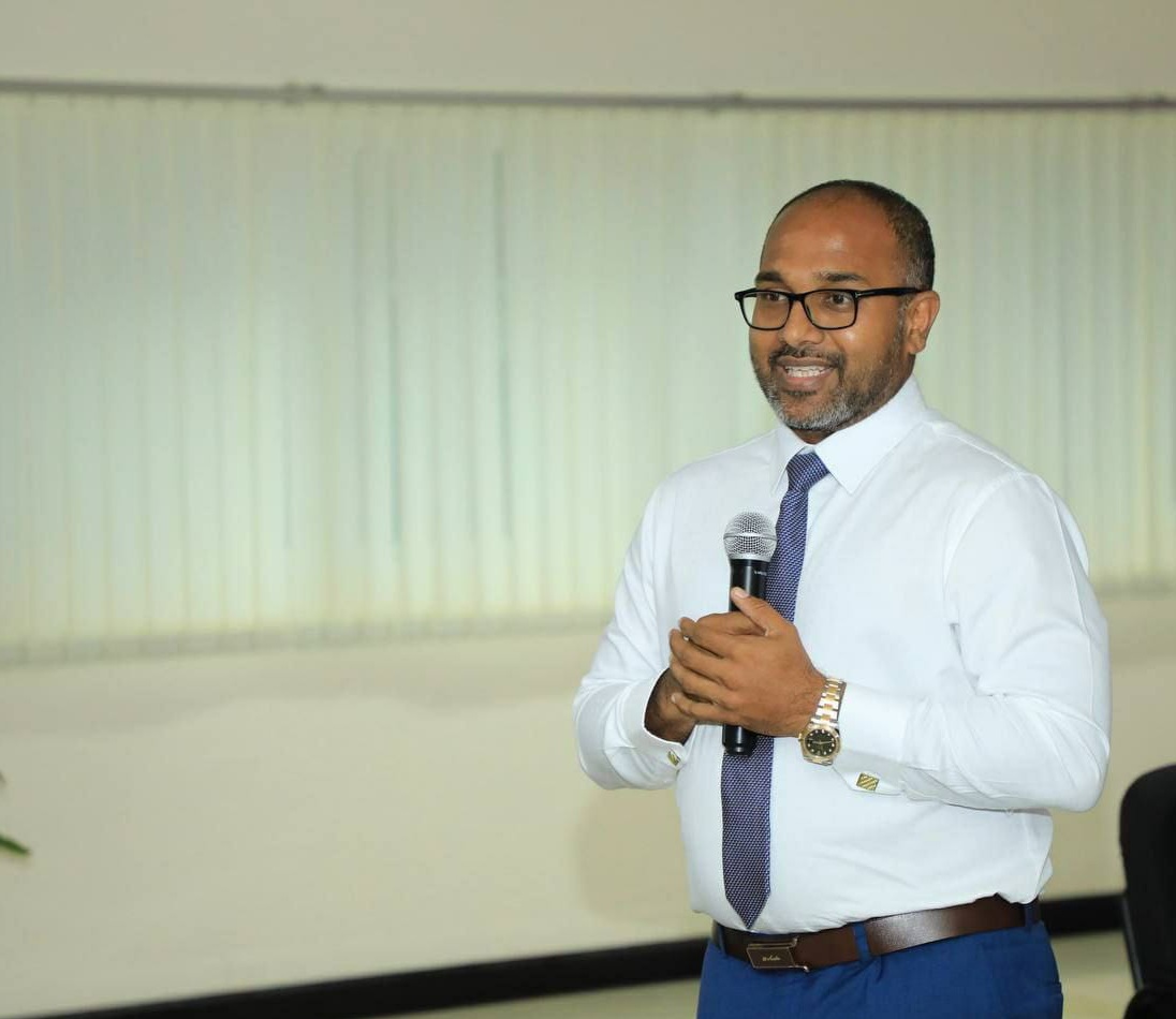 ހަނގުރާމަތަކަށް ދިއުމުގެ ވިސްނުން ގެންގުޅޭ ދިވެހީން އަދިވެސް އުޅޭ: ހޯމް މިނިސްޓަރު