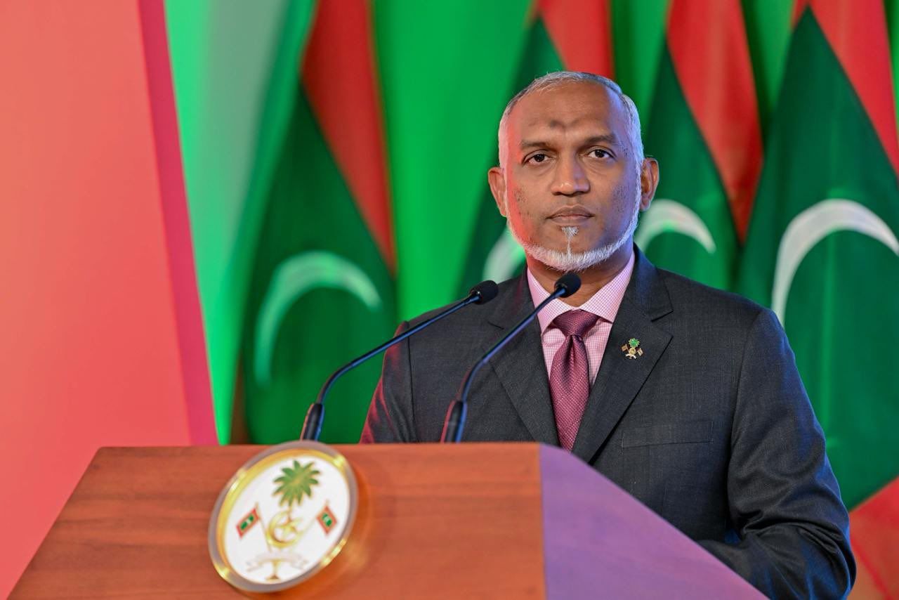 ކުރިއަށް އޮތް ހަތަރު އަހަރުން 4،000 ސިފައިންނާއި 1،000 ފުލުހުން ތަމްރީނު ކުރާނަން: ރައީސް