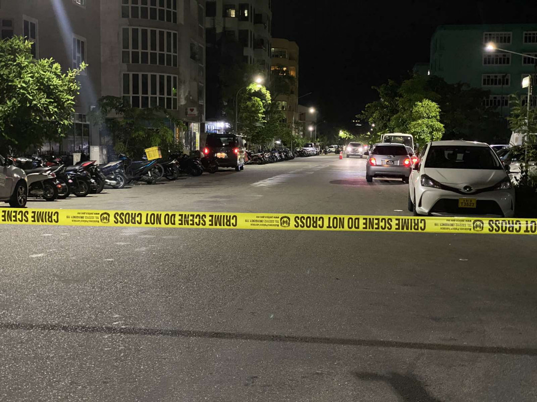 ހުޅުމާލޭގައި އެއްޗެއްގޮވި ބާރުގަދަ އަޑަކާއެކު ރައްޔިތުން ކުއްލި ސިހުމެއްގައި