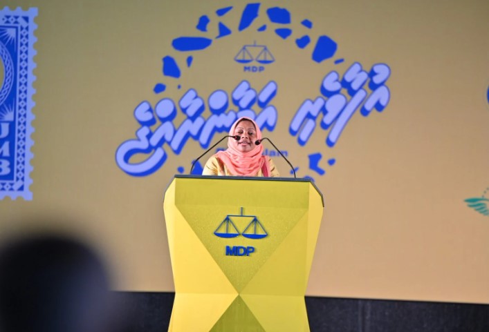 ޒިފްލީން ވިދާޅުވީ ފްލެޓް ބައްލަވައިގެންނެވީ މަގާމަށް ވަޑައިގަތުމުގެ ކުރިން ކަމަށް