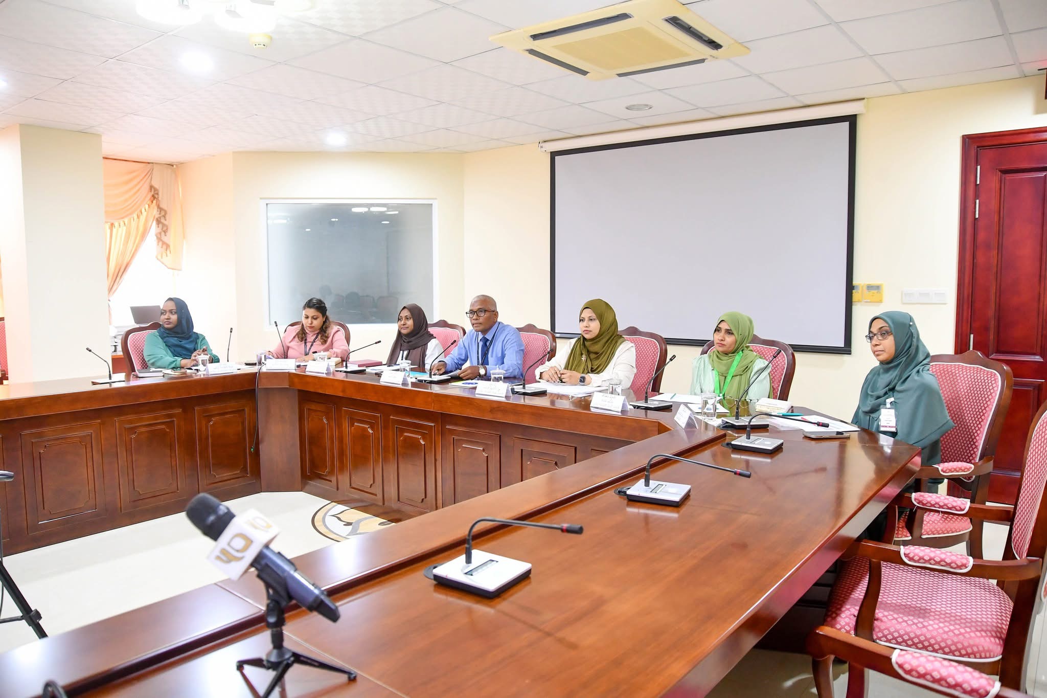 ނުކުޅެދުންތެރިކަން ހުންނަ ފަރާތްތަކަށް 25 މިލިއަން ރުފިޔާގެ އެހީ ދީފި