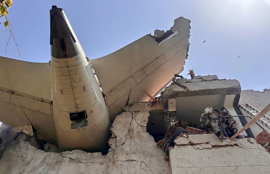 އެއާ އިންޑިއާގެ މަތިންދާބޯޓް ވެއްޓުނު ހާދިސާ: 204 މީހެއްގެ ހަށިގަނޑު ފެނިއްޖެ