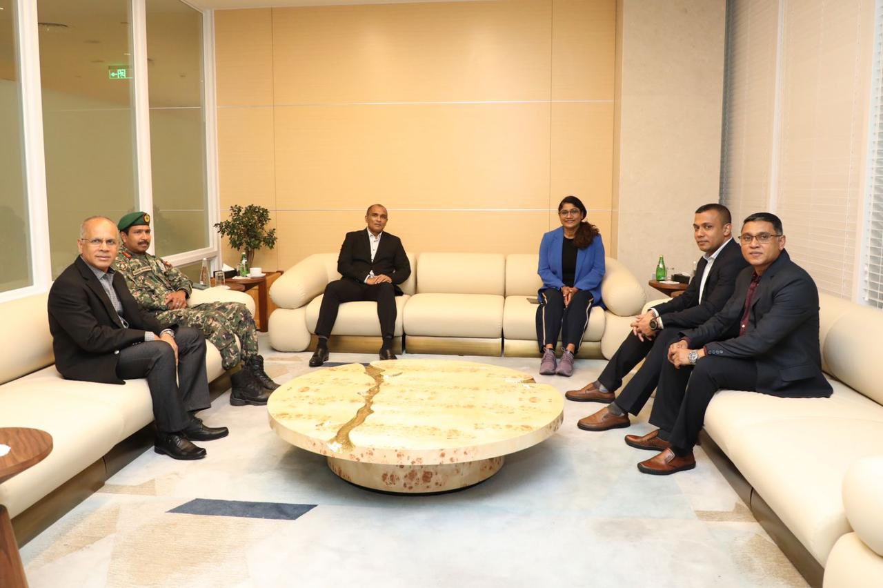 ދިފާޢީ ވަޒީރު މާރިޔާ ރަސްމީ ދަތުރުފުޅެއްގައި އަބޫދާބީ އަށް