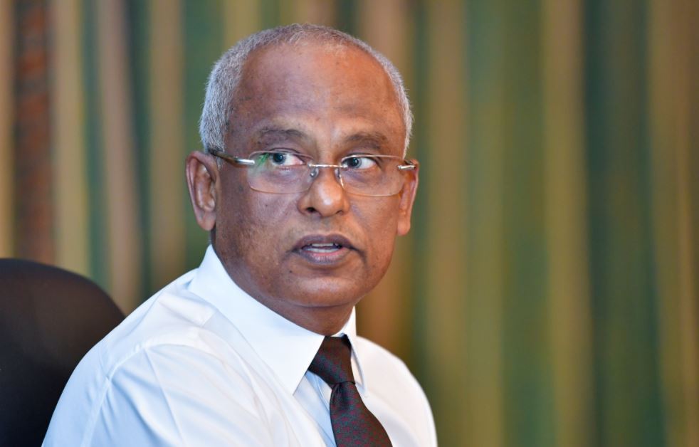 ރާއްޖޭގެ ކޯވިޑް މަރުގެ އަދަދުތައް ސިންގަޕޫރާ އަޅާކިއުއްވުމުން ރައީސަށް ފާޑުކިއުން