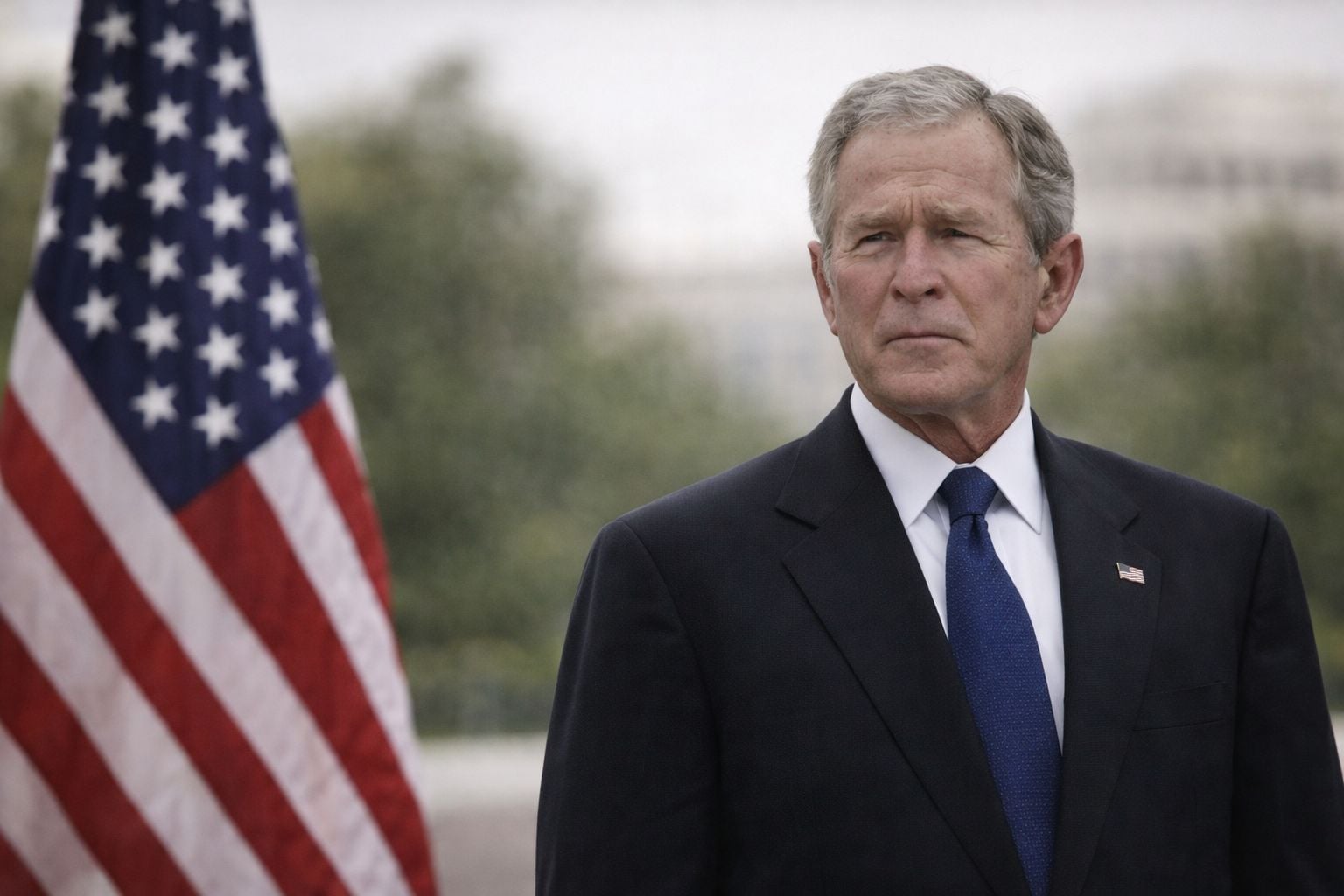 ޖޯޖް ޑަބްލިއު ބުޝް: އިސްލާމީ ދުނިޔެއަށް ހަރުކަށިކަން ދެއްކެވި ވެރިއެއް