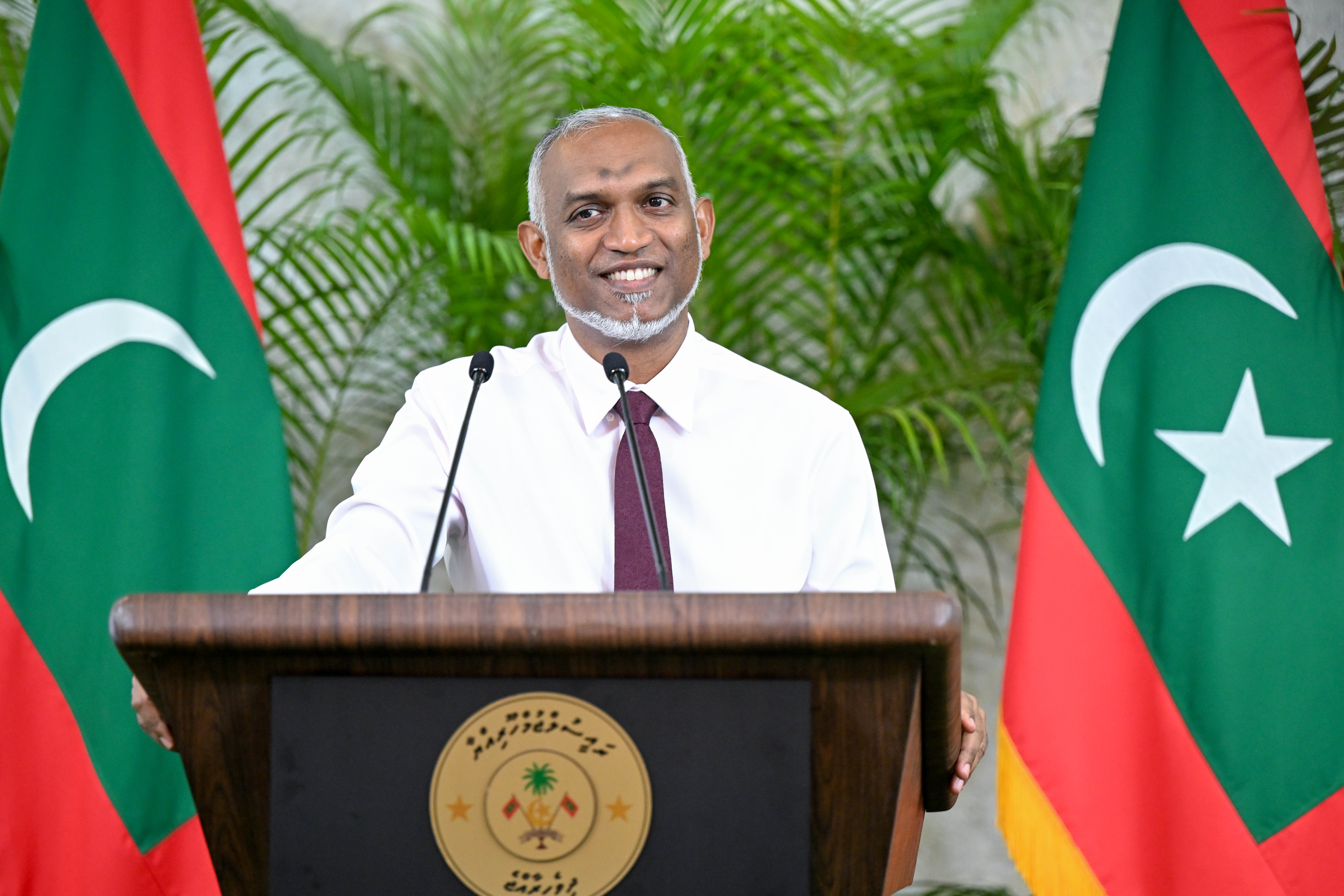 އެންމެ ދިގު ނޫސްވެރިންގެ ބައްދަލުވުމާއެކު ރައީސް މުޢިއްޒު ތާރިޚުގެ ތެރެއަށް!