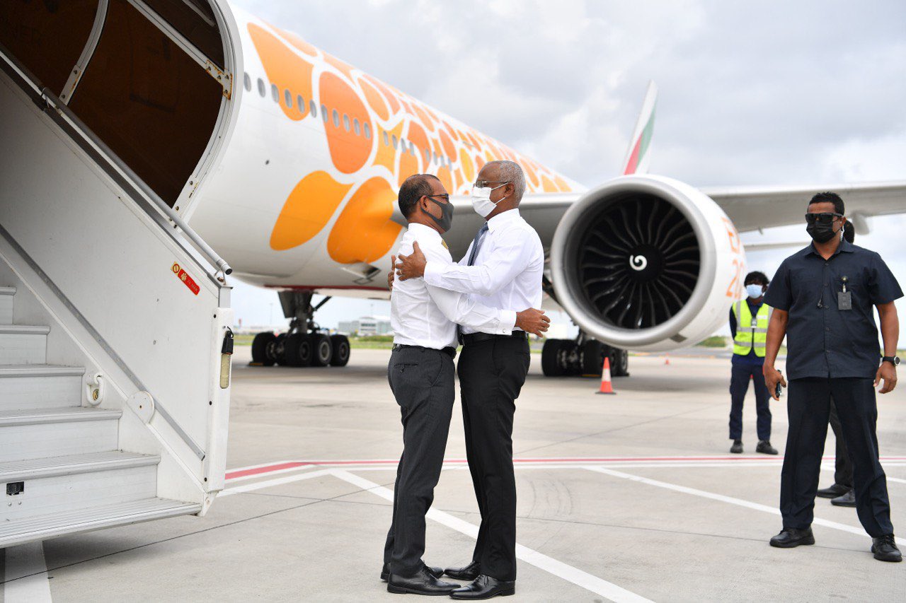 ރަައީީސް ނަޝީދު ރާއްޖެ ވަޑައިގެންފި