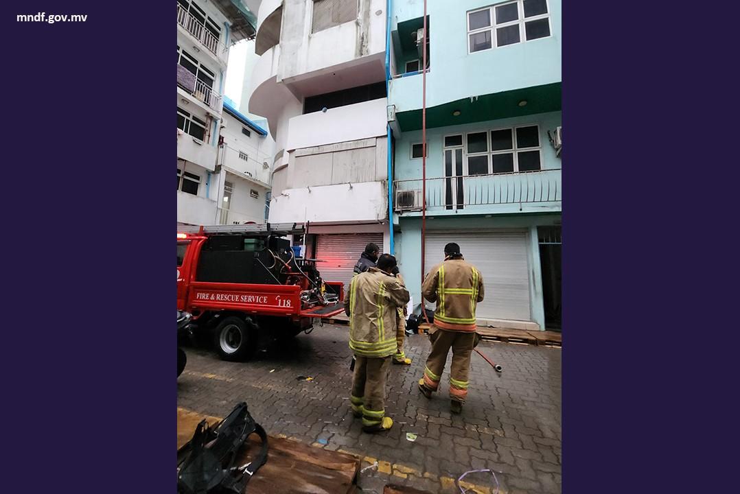 ހެންވޭރުގެ ގެއެއްގައި އަލިފާނުގެ ހާދިސާއެއް ހިނގައިފި