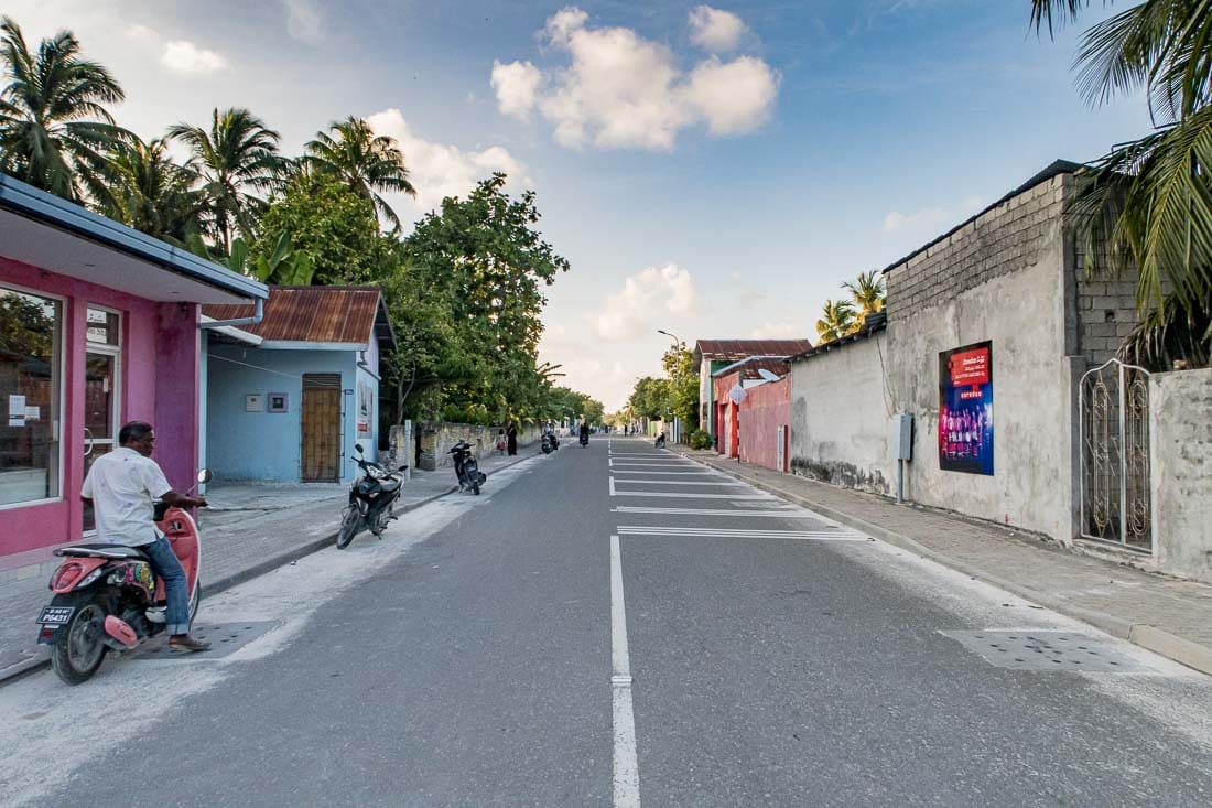 ކޯވިޑް-19: އައްޑޫ ސިޓީގައި އަޅާފައިވާ ފިޔަވަޅުތަކަށް ލުއިދީފި