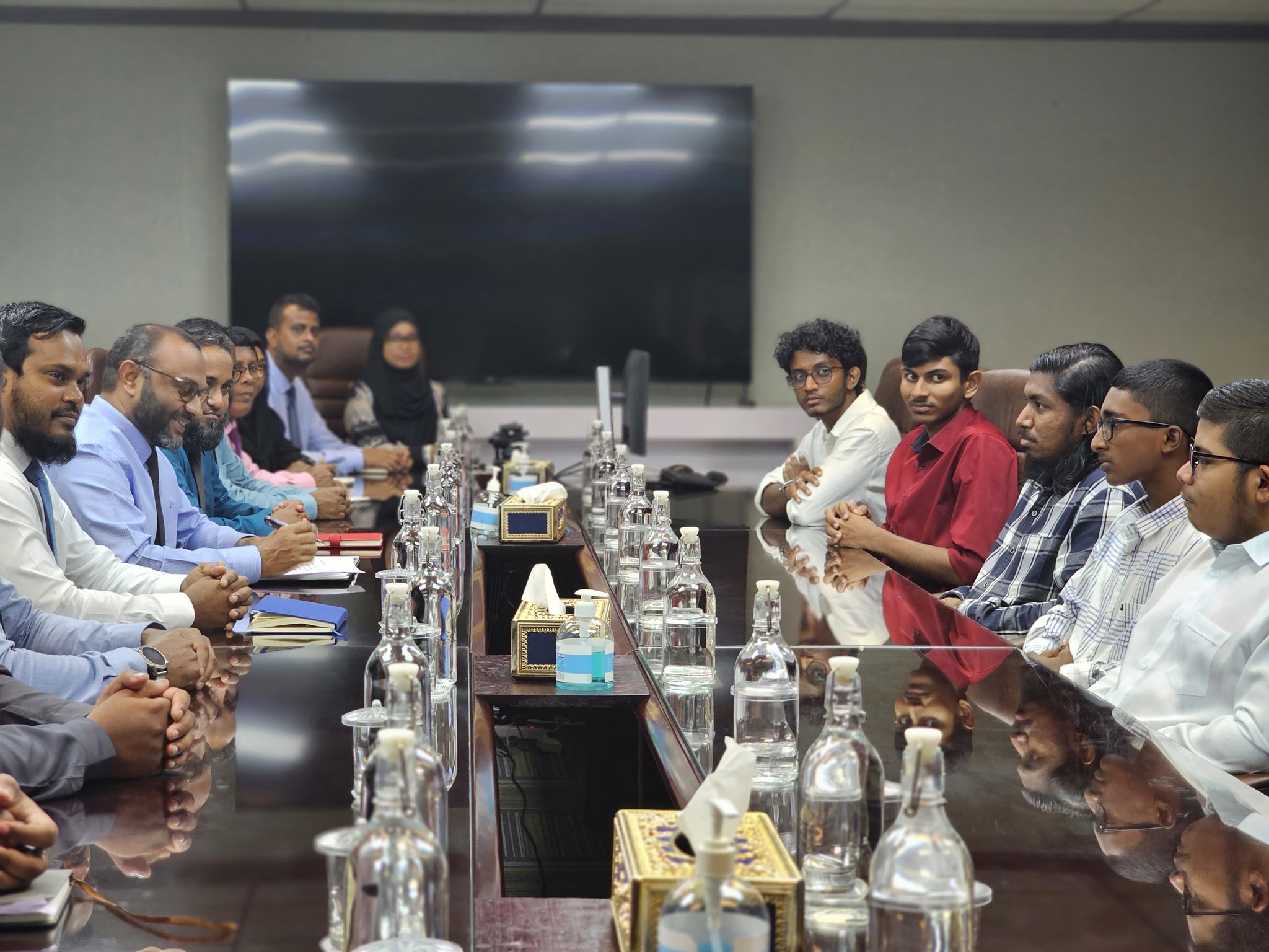 މިއަހަރު މާލޭގެ ބޮޑެތި މިސްކިތްތަކުގައި އިމާމުވެ ތަރާވީސް ކުރާނީ ދިވެހި ޒުވާން ހާފިޒުން