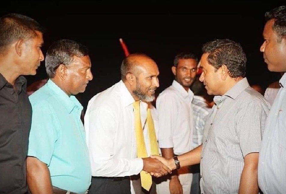 ސަނީފް ރައީސް ޔާމީނަށް: އަމިއްލަ ވެރިކަމުގައި ނުވި އައުޓެއް ދެން ކުރަން ދަތިވާނެ