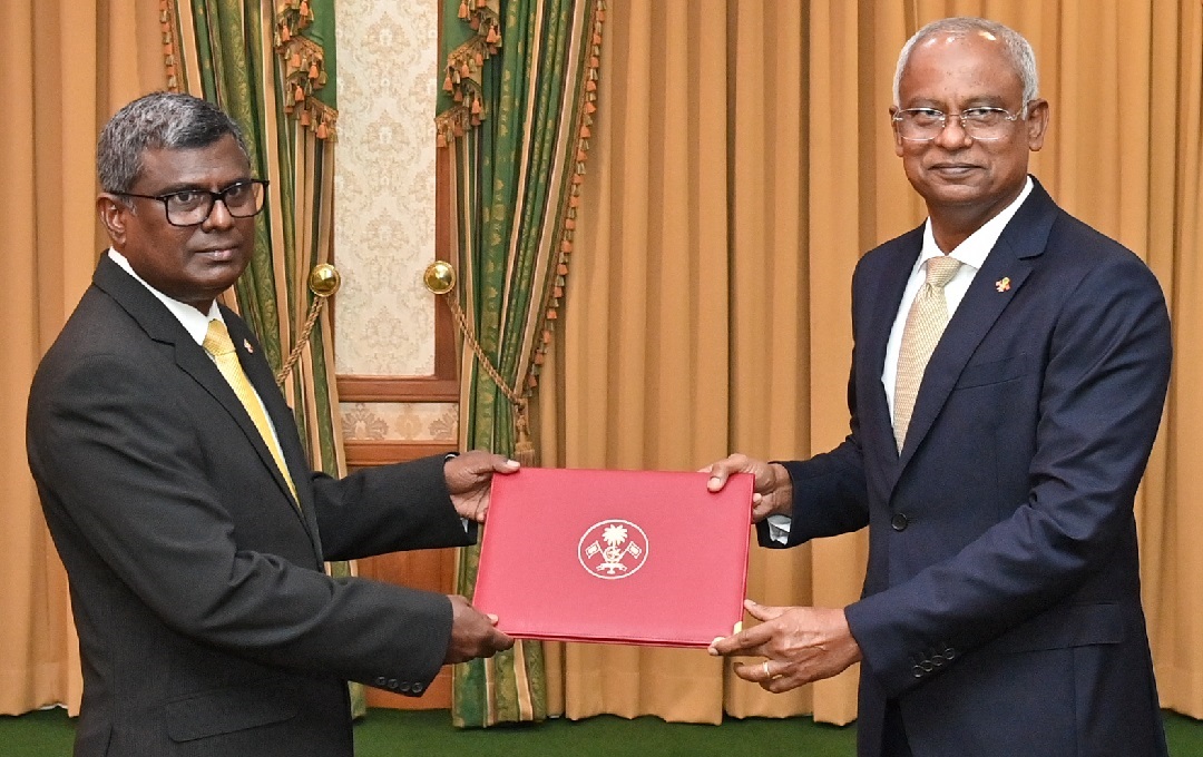 ޝިފާޒު ވަކިކުރުމަށްފަހު މިނިސްޓަރުކަން މަދަނަ އިބުރޭއަށް