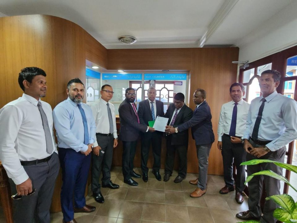 ދެ ރައީސުންތިބި ކަމަށް ބުނާ މައްސަލަ ސުޕްރީމް ކޯޓުން ބޭރުކޮށްލައިފި