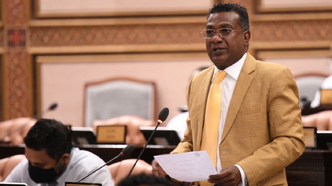 މާލެ އަތޮޅުން ދިންފަޅު ވިއްކާ ނުލަން; ތަރައްޤީކުރާނީ ރިސޯޓެއް: ޖާބިރު