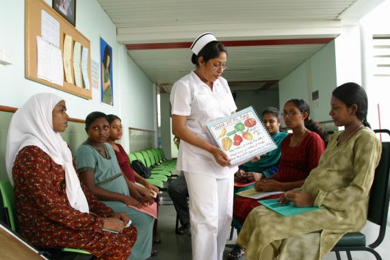 ރައީސްގެ ވަޢުދު: ކޮންމެ 1000 މީހަކަށް ތަމްރީނު ލިބިފައިވާ އިޖްތިމާއީ އެހީތެރިއެއް