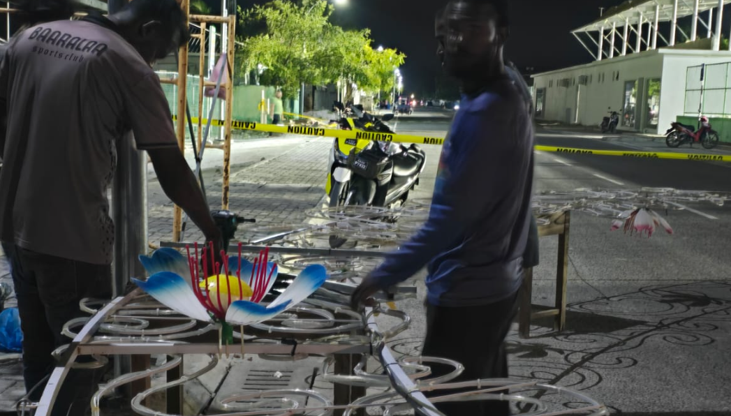 އީދު ލައިޓް ހަރުކުރުމުގެ މަސައްކަތް ބައެއް ރަށްރަށުގައި ފެށުން--