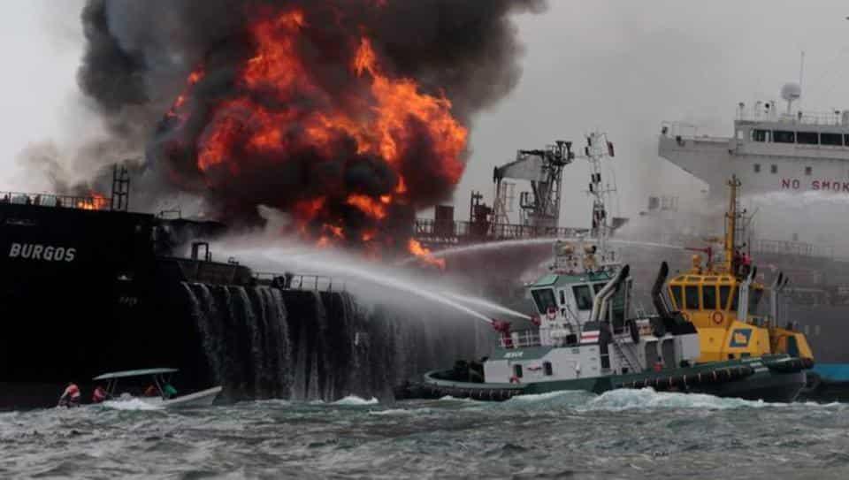 ތެޔޮ ޓޭންކަރުގައި ރޯވުން؛ އިންޑިއާ ކަނޑަށް ބިރުވެރިކަން