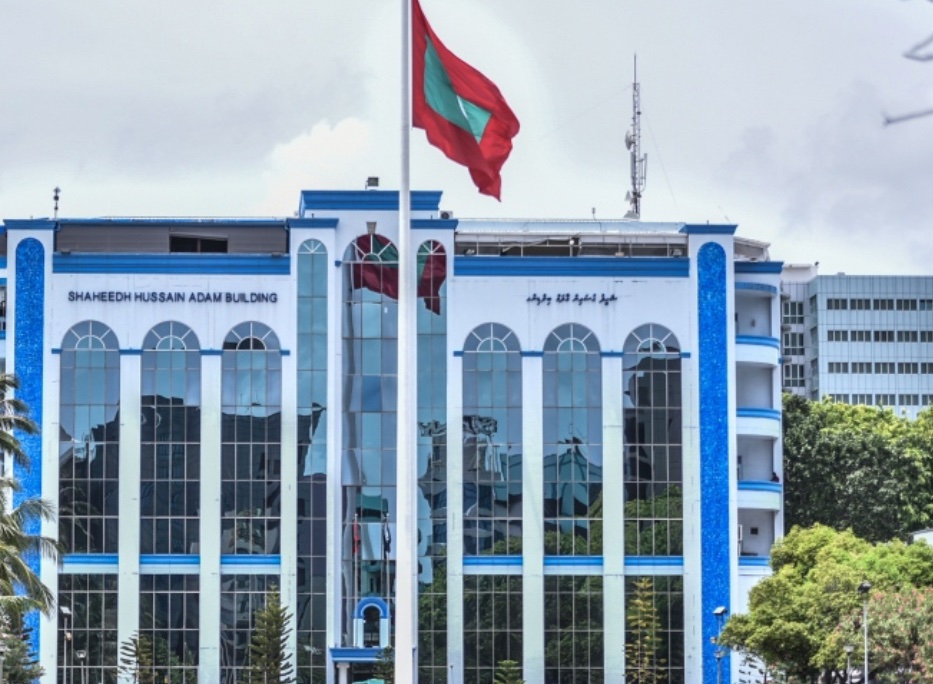 ދަރިވަރުންނަށް ބުލީކުރާ އިންސްޓަގްރާމް ޕޭޖުތައް ހުއްޓުވުމުގެ މަސައްކަތް ފަށައިފި