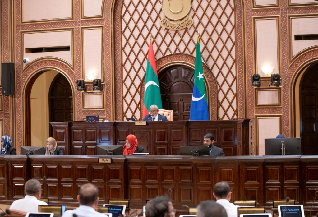 މާލީ ބަޔާން ހުށަނާޅާ މެމްބަރުންނަށް 15 ދުވަހުގެ ނޯޓިސްއެއް