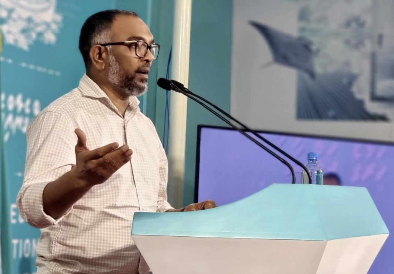 ރައީސް ވަޒީރުންނާއި އެމްޑީން ގޮވައިގެން ރަަށްރަށަށް ވަޑައިގަތުމަކީ ޖަވާބުދާރީވުން: އާރިފް