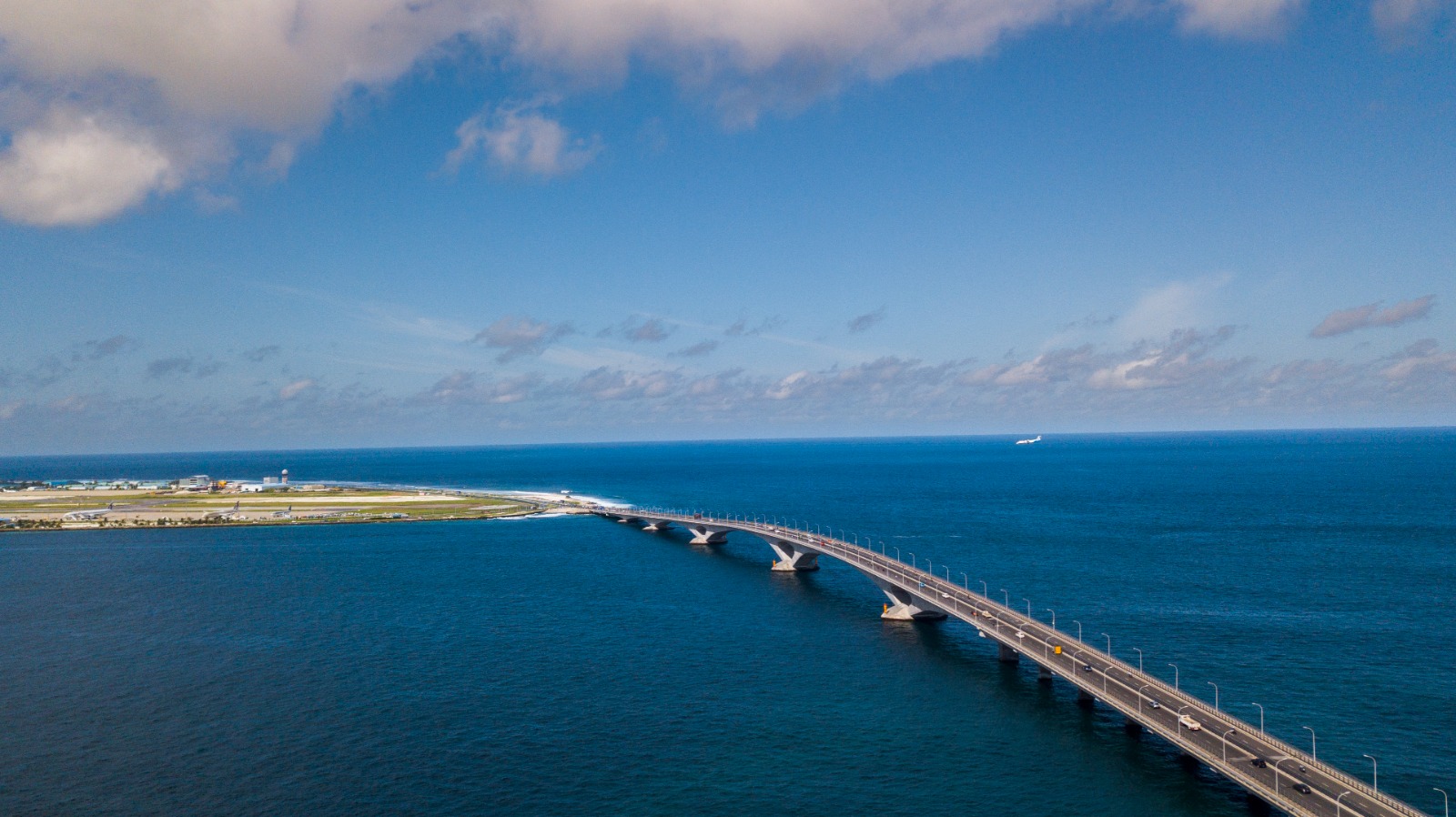 ހުޅުމާލެއާއި މާލެ ގުޅާލަދޭ އެޗްޑީސީގެ ފައިބަރ އޮޕްޓިކް ނެޓްވޯކް ގާއިމުކޮށްފި