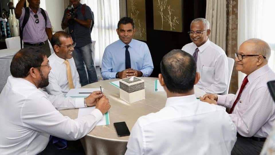 ކޯލިޝަން ދަމަހައްޓަވާނެ ކަމުގެ ޔަގީންކަން ރައީސް ދެއްވުމުން މައުމޫންގެ ޝުކުރު