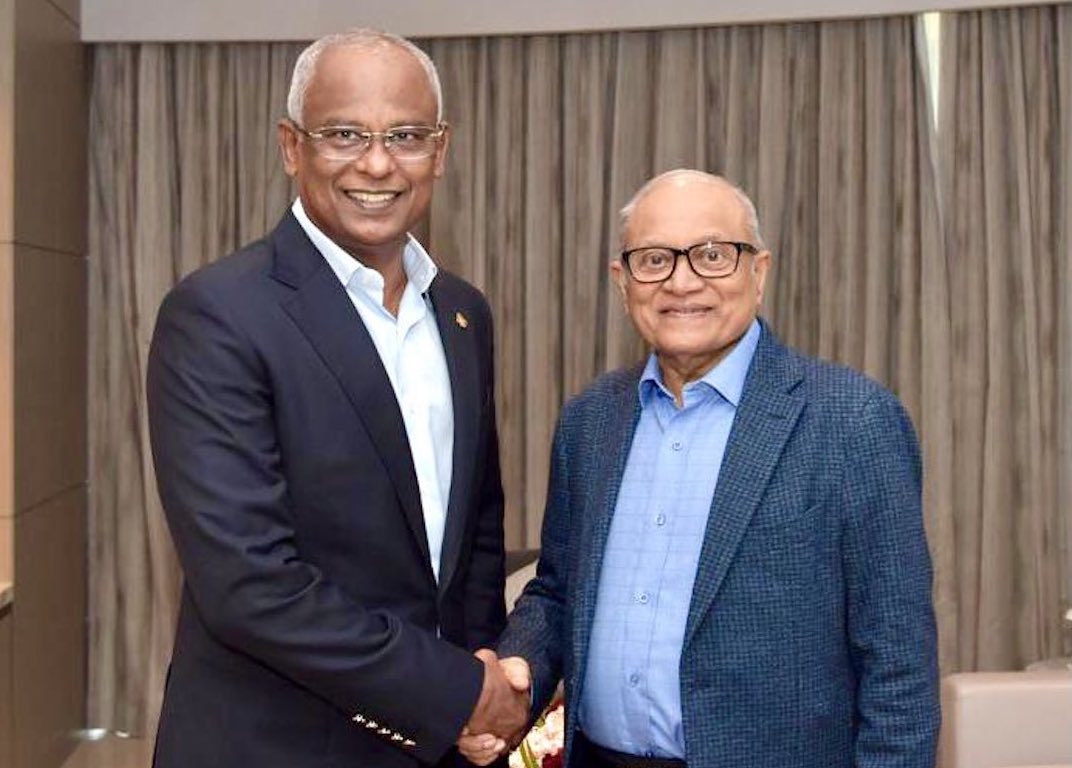 ރައީސް މައުމޫންގެ އިލްތިމާސެއް; ކޮވިޑް ޢަދަދުތައް މަދުކުރުމަށް މަޖުބޫރުވެއްޖެ