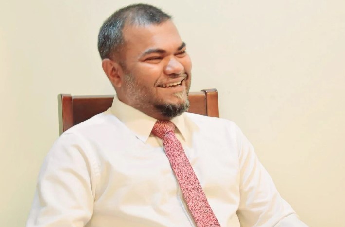 މިފްކޯގެ ސީއީއޯ މަގާމުން ވަކިކޮށްފި