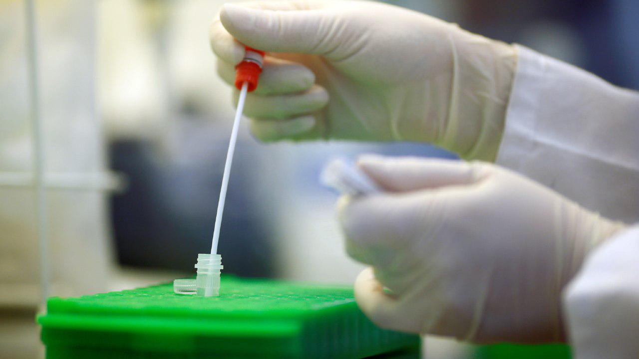 ކޮވިޑް-19: އެންމެ ގިނަމީހުން ބައިވެރިކޮށްގެން ކުރާ ކާމިޔާބު ވެކްސިނެއްގެ ފަހުގެ ތަހުލީލުތައް ފަށައިފި